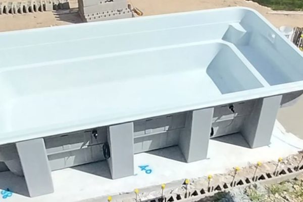 Above ground Fibreglass Pool